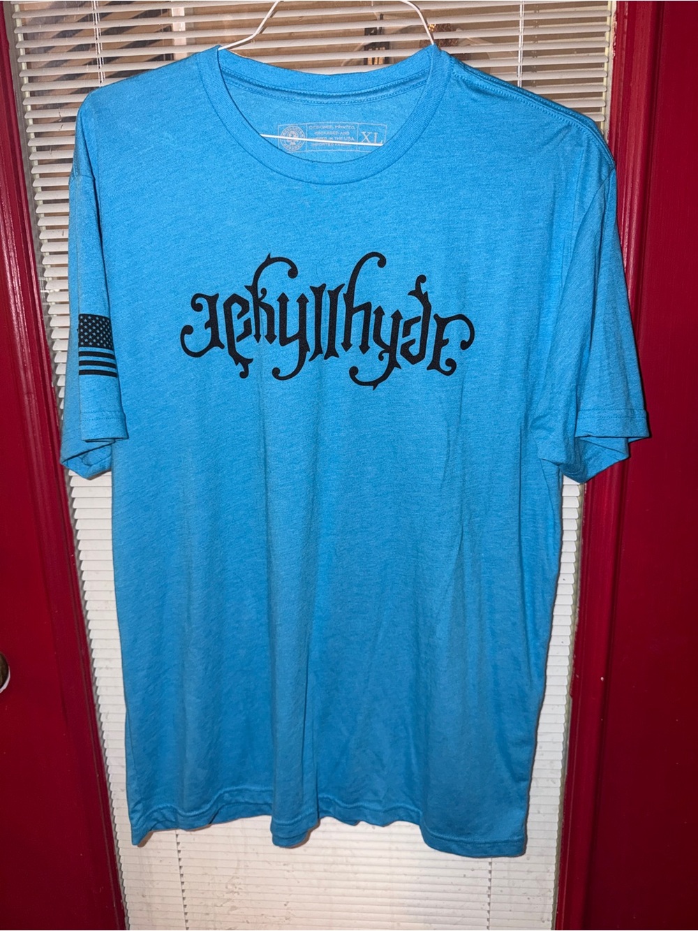 Jekyllhyde Graphic Tee – Men’s XL